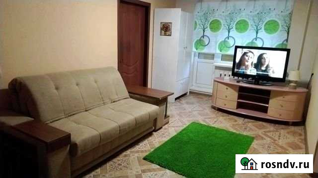 2-комнатная квартира, 52 м², 2/5 эт. в аренду посуточно в Артеме Артем - изображение 1