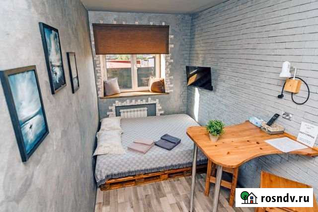 Комната 15 м² в 9-ком. кв., 4/4 эт. в аренду посуточно во Владивостоке Владивосток - изображение 1