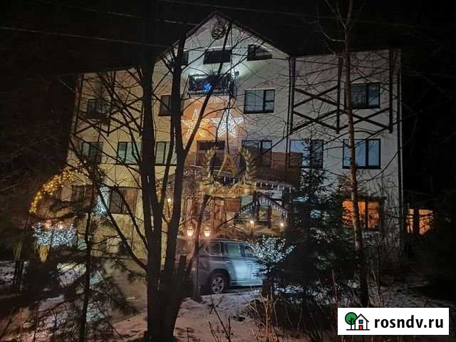 Коттедж 1400 м² на участке 80 сот. в аренду посуточно в Деденево Деденево - изображение 1