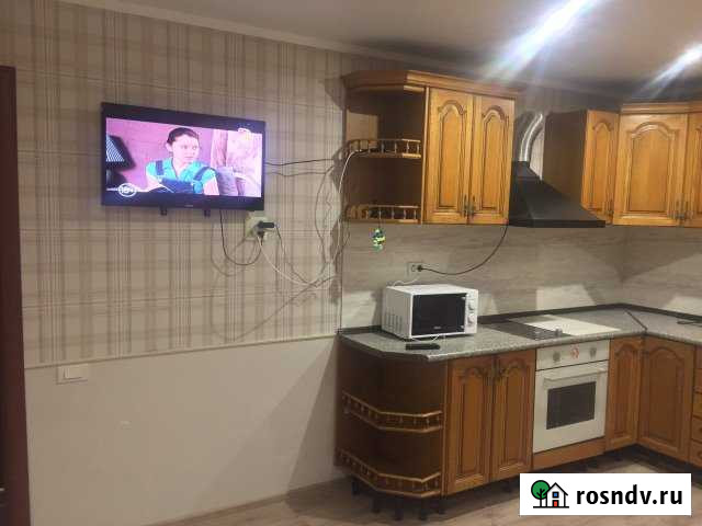 Дом 55 м² на участке 1 сот. в аренду посуточно в Магнитогорске Магнитогорск - изображение 1