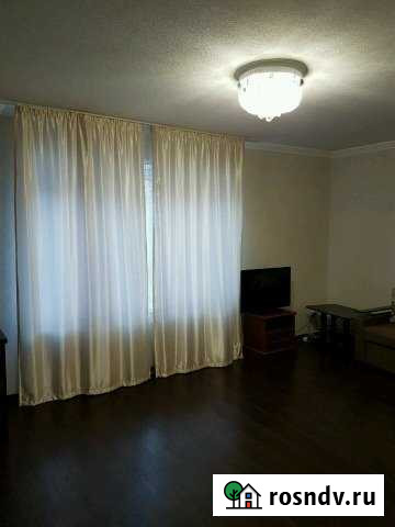 1-комнатная квартира, 54 м², 3/8 эт. в аренду на длительный срок во Владикавказе Владикавказ - изображение 1