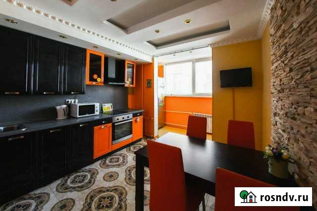 2-комнатная квартира, 65 м², 8/13 эт. в аренду посуточно в Оренбурге Оренбург - изображение 1