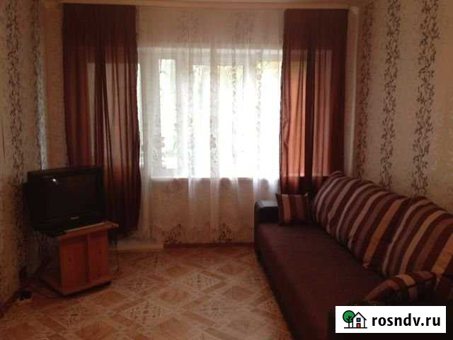 1-комнатная квартира, 30 м², 2/5 эт. в аренду посуточно в Березниках Березники - изображение 1