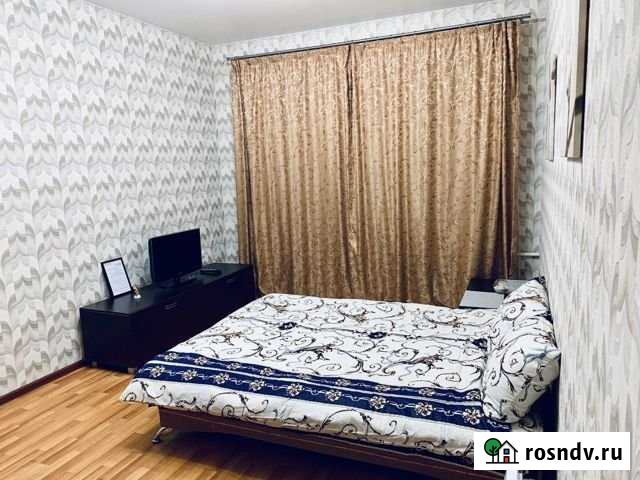 1-комнатная квартира, 35 м², 1/4 эт. в аренду посуточно в Магнитогорске Магнитогорск - изображение 1