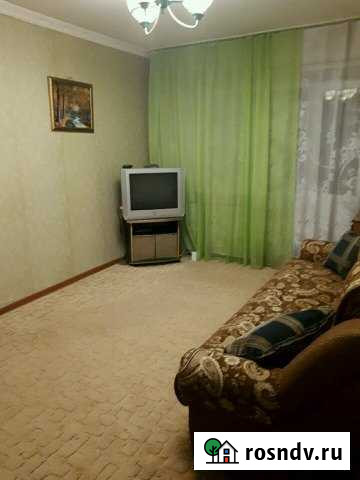 2-комнатная квартира, 49 м², 3/5 эт. в аренду посуточно в Куйбышеве Куйбышев - изображение 1