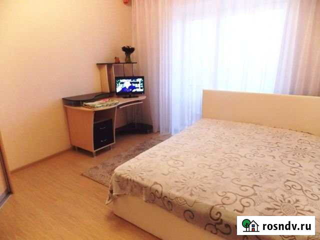 3-комнатная квартира, 120 м², 5/8 эт. в аренду посуточно в Челябинске Челябинск - изображение 1