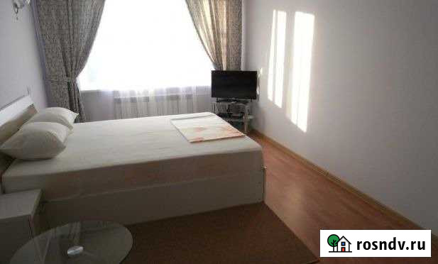 1-комнатная квартира, 52 м², 10/15 эт. в аренду посуточно в Брянске Брянск - изображение 1