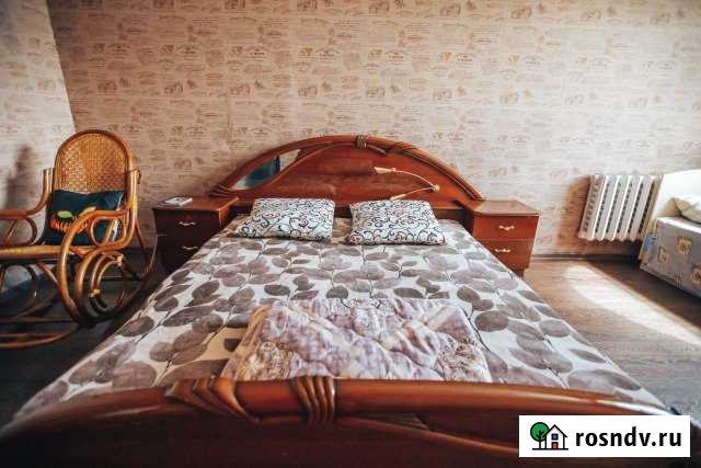 3-комнатная квартира, 99 м², 3/3 эт. в аренду посуточно в Воткинске Воткинск - изображение 1