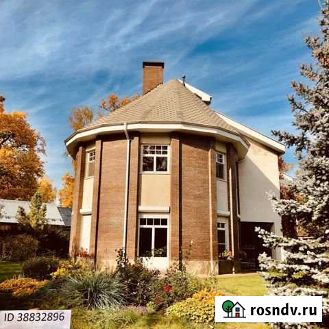 Коттедж 350 м² на участке 35 сот. в аренду посуточно в Видном Видное - изображение 1