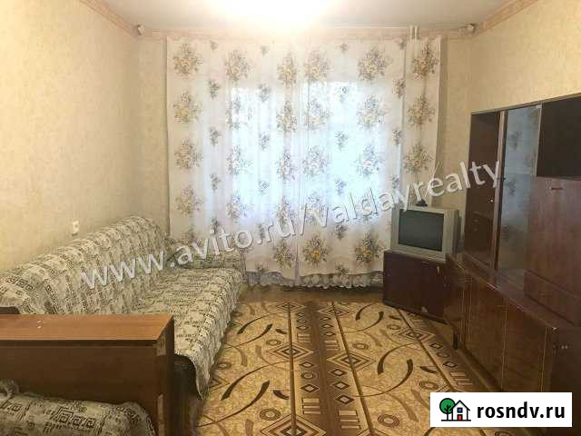 2-комнатная квартира, 47 м², 1/2 эт. в аренду на длительный срок в Валдае Валдай - изображение 1