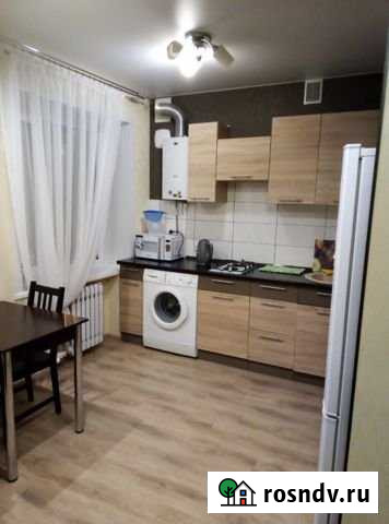 1-комнатная квартира, 41 м², 3/3 эт. в аренду посуточно в Новомосковске Новомосковск - изображение 1