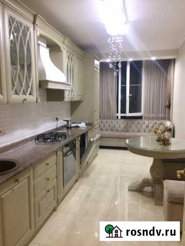 2-комнатная квартира, 70 м², 2/5 эт. на продажу во Владикавказе Владикавказ - изображение 1