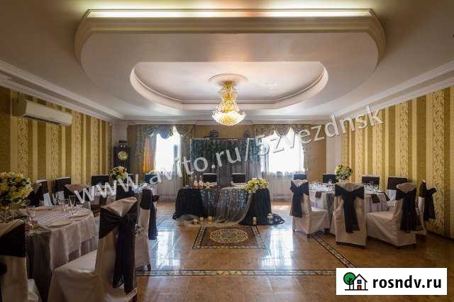 Коттедж 400 м² на участке 6 сот. в аренду посуточно в Новосибирске Новосибирск - изображение 1