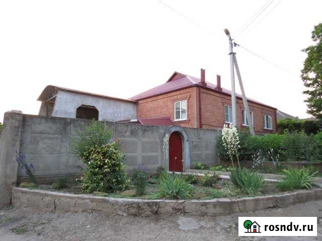 Дом 250 м² на участке 11 сот. на продажу в Усть-Лабинске Усть-Лабинск - изображение 1