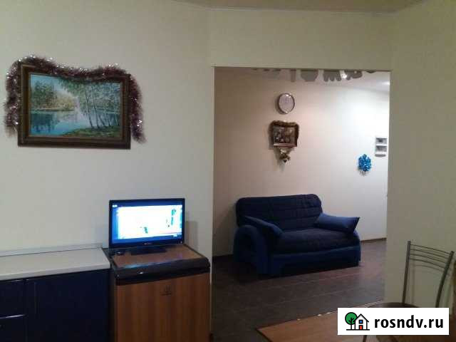 2-комнатная квартира, 50 м², 1/3 эт. в аренду посуточно в Магнитогорске Магнитогорск - изображение 1