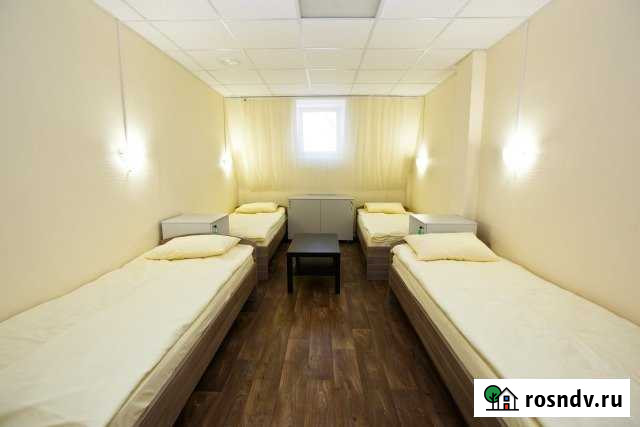 Комната 30 м² в > 9-ком. кв., 3/3 эт. в аренду посуточно в Тюмени Тюмень - изображение 1