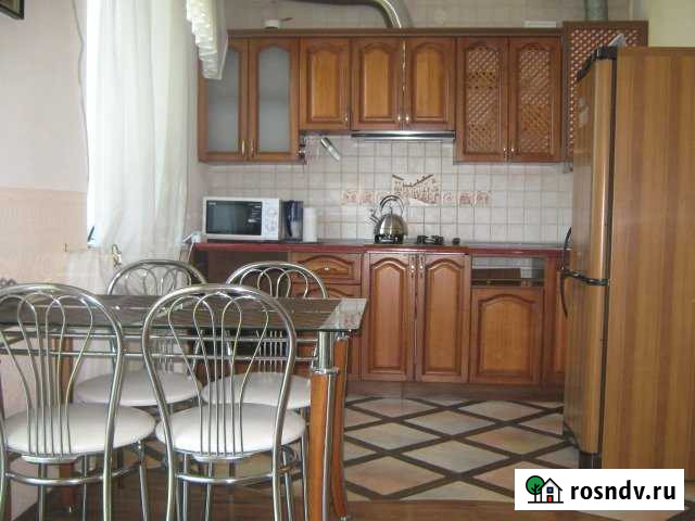 2-комнатная квартира, 55 м², 4/4 эт. в аренду посуточно в Симферополе Симферополь - изображение 1