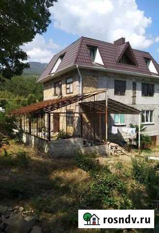 Дом 300 м² на участке 6 сот. на продажу в Алуште Алушта - изображение 1