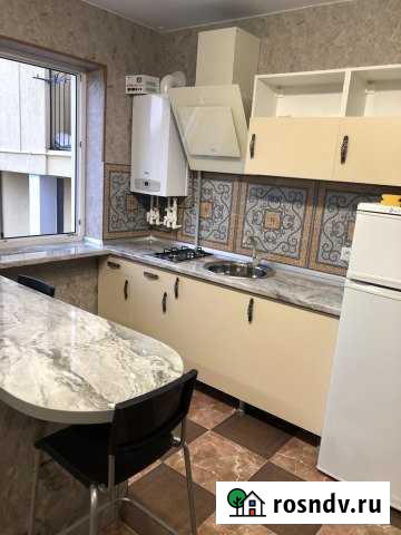 Дом 35 м² на участке 6 сот. в аренду на длительный срок в Алуште Алушта - изображение 1