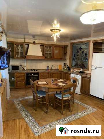 3-комнатная квартира, 80 м², 2/10 эт. в аренду посуточно в Хабаровске Хабаровск - изображение 1