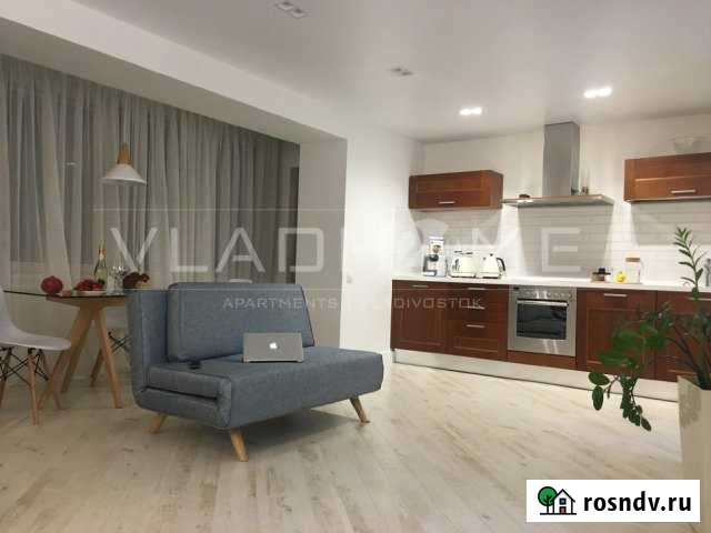 2-комнатная квартира, 55 м², 2/9 эт. в аренду посуточно во Владивостоке Владивосток - изображение 1