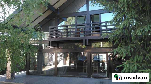 Коттедж 600 м² на участке 37 сот. в аренду посуточно в Москве Москва - изображение 1