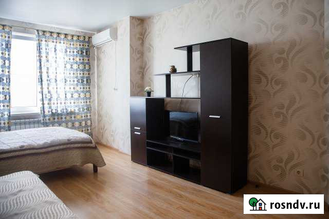 1-комнатная квартира, 38 м², 7/10 эт. в аренду посуточно в Батайске Батайск - изображение 1