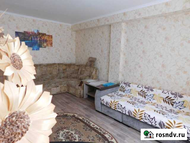 1-комнатная квартира, 44 м², 6/14 эт. в аренду посуточно в Железногорске Курской области Железногорск - изображение 1