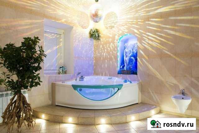 2-комнатная квартира, 140 м², 4/4 эт. в аренду посуточно в Челябинске Челябинск - изображение 1