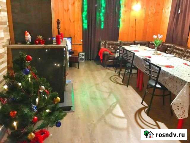 Коттедж 200 м² на участке 10 сот. в аренду посуточно в Мурино Мурино - изображение 1