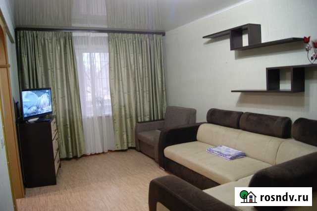 1-комнатная квартира, 32 м², 1/5 эт. в аренду посуточно в Краснокаменске Забайкальского края Краснокаменск - изображение 1