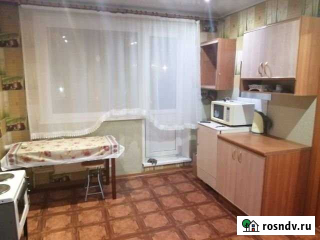 2-комнатная квартира, 52 м², 2/5 эт. в аренду посуточно в Белово Белово - изображение 1