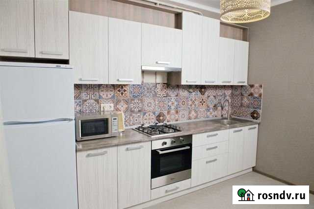 1-комнатная квартира, 37 м², 2/6 эт. в аренду посуточно в Армавире Армавир - изображение 1