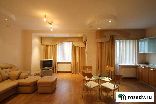 2-комнатная квартира, 53 м², 2/5 эт. в аренду посуточно в Сургуте Ханты-Мансийского АО Сургут - изображение 1