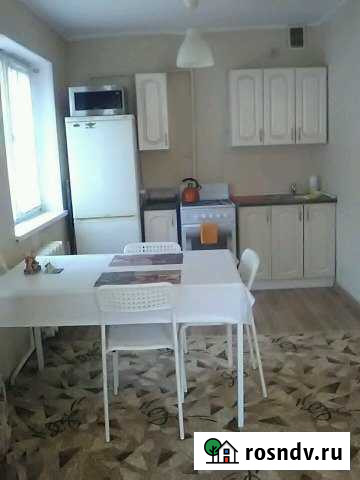 Квартира-студия, 37 м², 1/5 эт. в аренду посуточно в Омске Омск - изображение 1