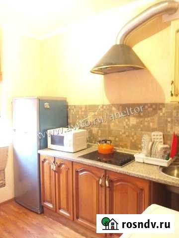 2-комнатная квартира, 48 м², 3/3 эт. в аренду на длительный срок в Новомосковске Новомосковск - изображение 1