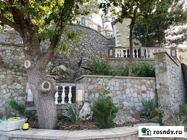 Дом 65 м² на участке 1 сот. в аренду посуточно в Ялте Ялта - изображение 1