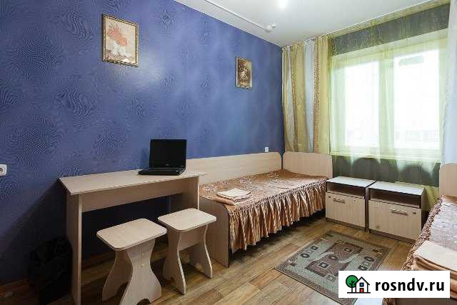 Комната 10 м² в 3-ком. кв., 1/10 эт. в аренду на длительный срок в Красноярске Красноярск - изображение 1