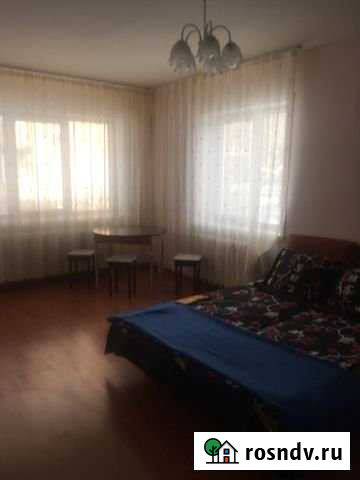 1-комнатная квартира, 35 м², 1/5 эт. в аренду посуточно в Ангарске Ангарск - изображение 1