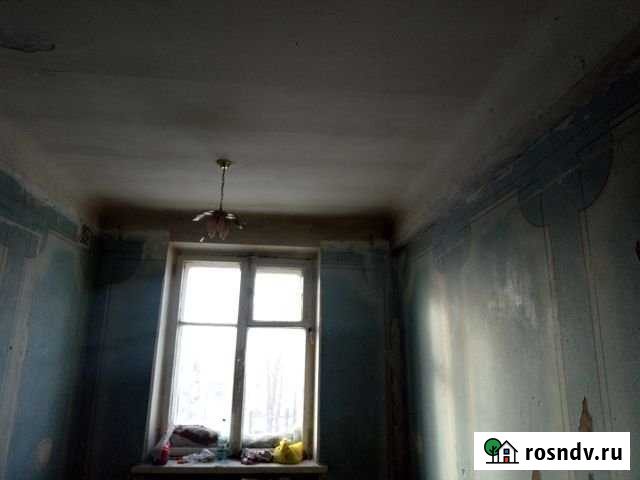 Комната 18 м² в 9-ком. кв., 5/5 эт. на продажу в Новокузнецке Новокузнецк - изображение 1