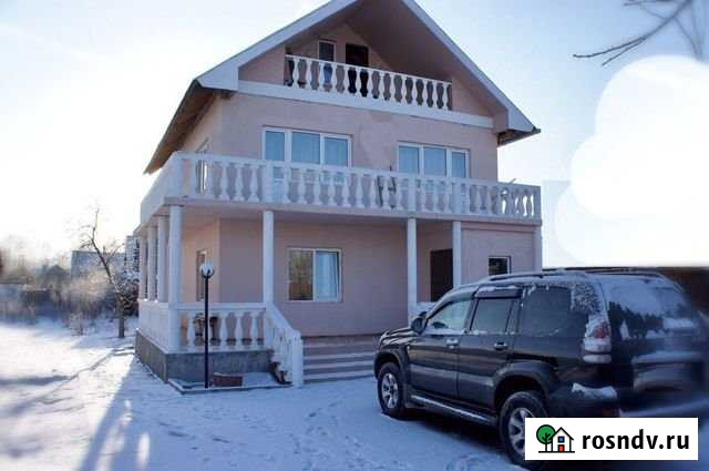 Коттедж 210 м² на участке 11 сот. в аренду посуточно в Красноярске Красноярск - изображение 1