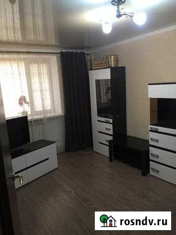 1-комнатная квартира, 30 м², 1/4 эт. в аренду посуточно в Новошахтинске Новошахтинск - изображение 1