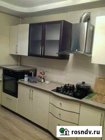 1-комнатная квартира, 45 м², 7/10 эт. в аренду на длительный срок в Энгельсе Энгельс - изображение 1