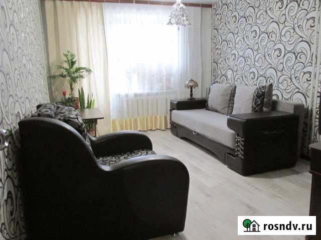 3-комнатная квартира, 56 м², 2/5 эт. в аренду посуточно в Камышине Камышин - изображение 1