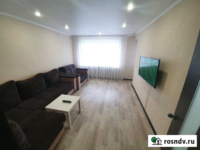 2-комнатная квартира, 48 м², 4/5 эт. в аренду посуточно в Альметьевске Альметьевск - изображение 1