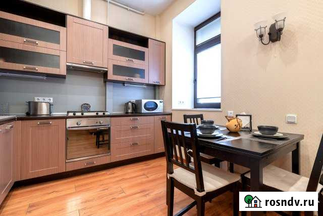 3-комнатная квартира, 75 м², 1/5 эт. в аренду посуточно в Санкт-Петербурге Санкт-Петербург - изображение 1