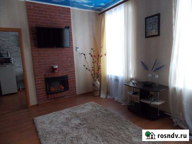 2-комнатная квартира, 32 м², 1/2 эт. в аренду посуточно в Балашове Балашов - изображение 1