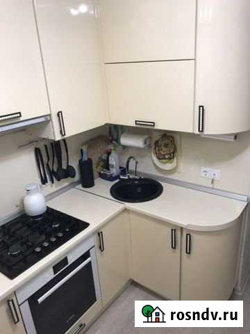 4-комнатная квартира, 63 м², 3/5 эт. на продажу в Мурманске Мурманск - изображение 1