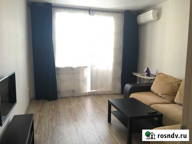 1-комнатная квартира, 42 м², 3/3 эт. в аренду посуточно в Ейске Ейск - изображение 1