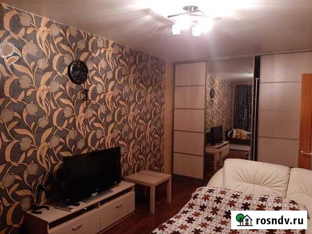 1-комнатная квартира, 35 м², 3/9 эт. в аренду посуточно в Петрозаводске Петрозаводск - изображение 1